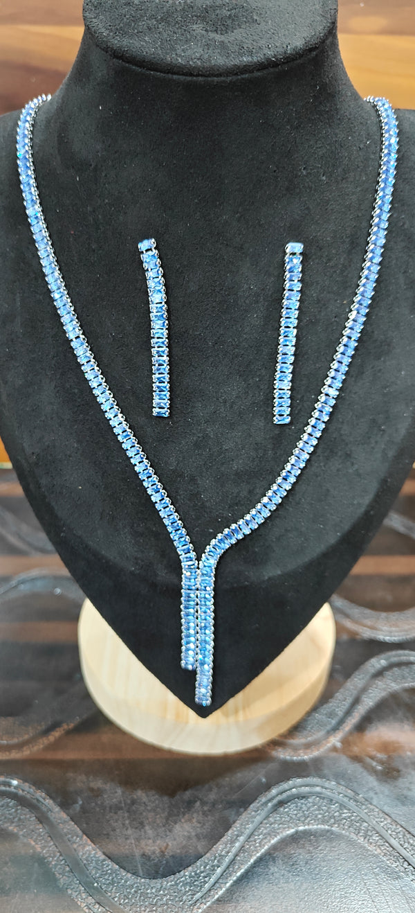 Cascade Blue Lariat Pendant Set