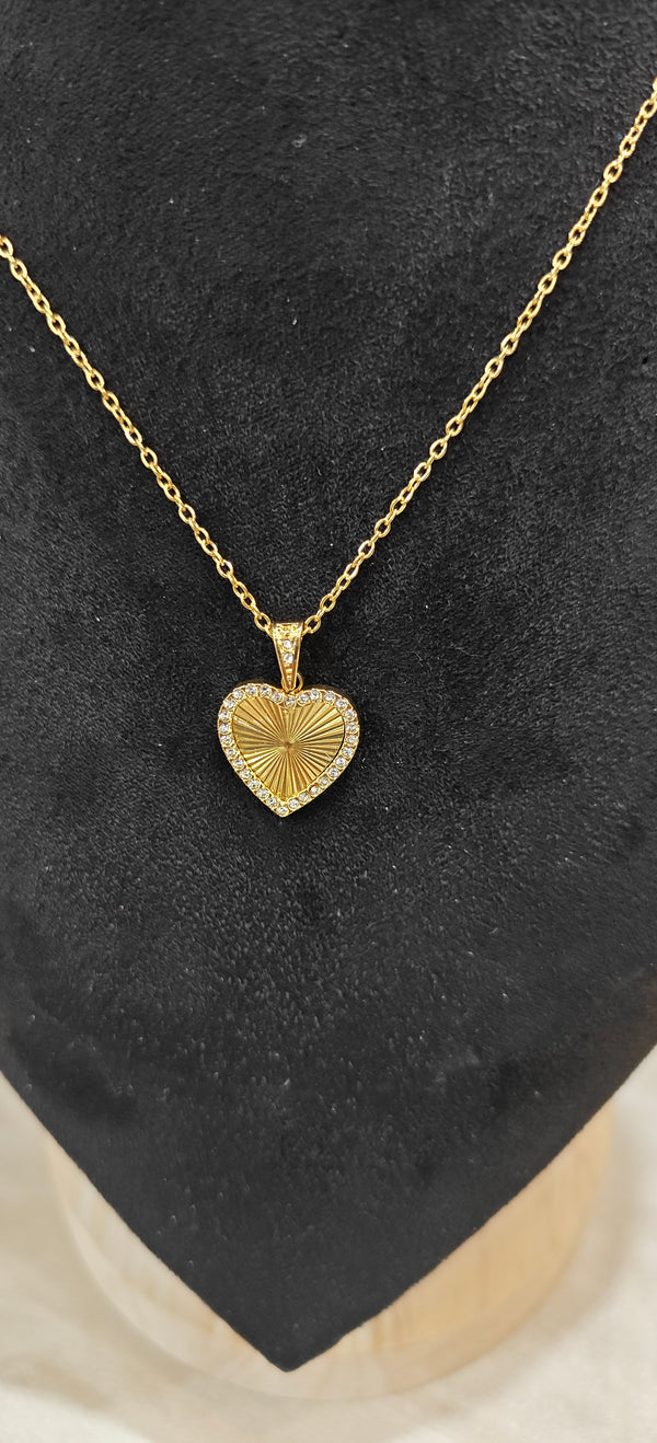 Heartbeat Gold & Diamond Necklace